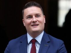 Aqui estão as caricaturas gloriosamente irreverentes de Quentin Letts do ano passado em Westminster. Então você consegue adivinhar suas vítimas?