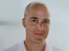 Adolescentes enviaram mensagens ao homem de 49 anos usando nome falso de menina antes de acusá-lo de ser um pedófilo e espancá-lo até a morte com pedras na Ilha de Sheppey, ouviu o tribunal