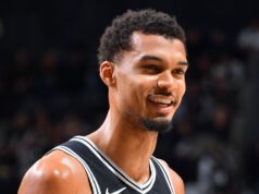 Wembanyama, do Spurs, ‘confiante’ após hiperextensão do joelho esquerdo