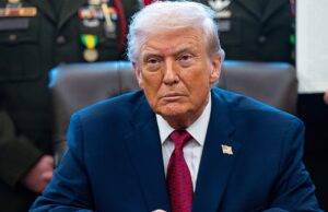 Partido Republicano da Câmara bloqueia tentativa bipartidária de restringir os poderes de guerra de Trump na Venezuela