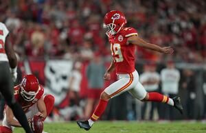 Buffalo Bills contrata ex-chutador do Jaguars para treinar o time com status incerto de Matt Prater