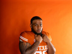 Texas DT Lavon Johnson entrará no portal de transferência da NCAA