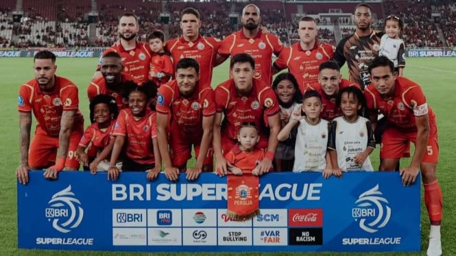69586e832af1e-pemain-persija-jakarta_665_374.jpg