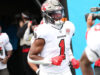 Buccaneers RB diz que a equipe precisa ‘olhar no espelho’ e se recuperar após a queda do segundo tempo
