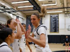 O atacante do arcebispo Mitty McKenna Oleczko, um compromisso cinco estrelas de Iowa, está de volta