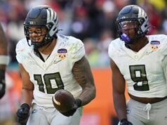 Defesa do Oregon domina Texas Tech na vitória do Orange Bowl