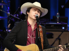 “Há uma profunda tristeza em meu coração”: estrela do ‘American Idol’ homenageia amigos falecidos com sincera homenagem de Ano Novo