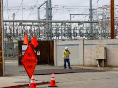 O ritmo de lucro e o crescimento da receita da PG&E começaram a desacelerar à medida que a conta diminuiu