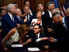 Johnson é um alvo irônico para os republicanos