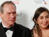 Ligação para o 911 da filha de Tommy Lee Jones revela suspeita de overdose