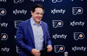 O gerente geral do Flyers, Danny Briere, prioriza o futuro em vez de uma investida nos playoffs de curto prazo