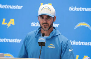 Jesse Minter é o favorito nas apostas para ser o próximo técnico dos Ravens