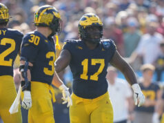 O futebol americano DL Enow Etta entrou no portal de transferências