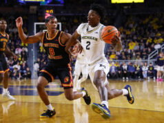 O nº 2 do Michigan venceu o nº 24 da USC, tornando-se o primeiro time desde 1996-97 a vencer o adversário nº 3 do ranking por mais de 30 pontos