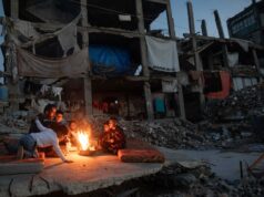 Forças israelenses matam criança palestina à medida que a crise humanitária em Gaza se aprofunda | Notícias do conflito Israel-Palestina