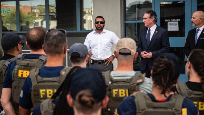 kash-patel-dc-crackdown-fbi_02.jpg