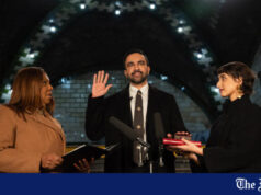 Mamdani assume como prefeito de Nova York