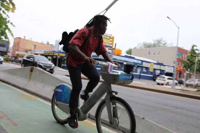 052726_mcguinness_bike_lane_ground_breaking-4.jpg