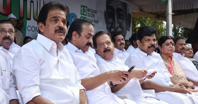 05kerala-cm-race.jpg