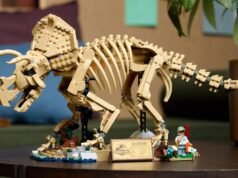Construímos um conjunto de fósseis de Triceratops do LEGO Jurassic Park
