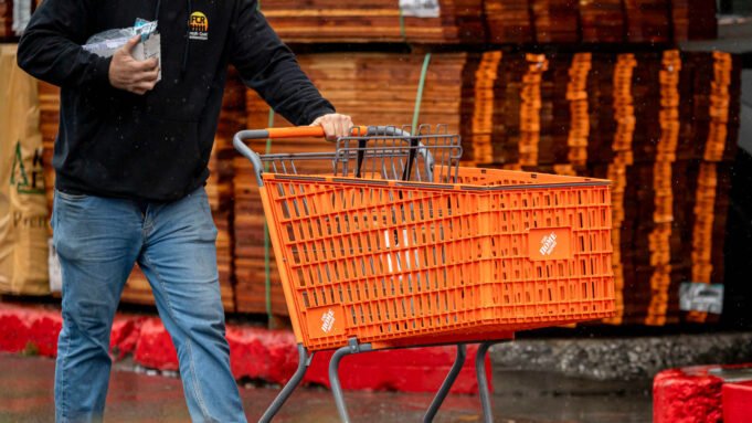 108105882-1740168320320-gettyimages-2183607174-HOME_DEPOT_EARNS.jpeg