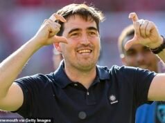 O Crystal Palace está explorando uma mudança para um novo alvo administrativo, com Andoni Iraola agora esperado para substituir Arne Slott, que foi demitido do Liverpool.