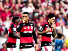 Jorge Jesus viu o Flamengo vencer o Curitiba por 3 a 0