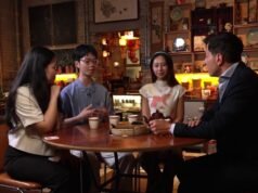 Jovens chineses falam sobre suas opiniões sobre os Estados Unidos