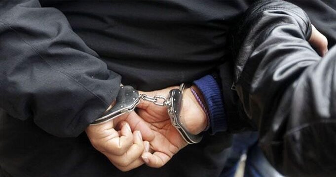 1779203723_09arrest.jpg