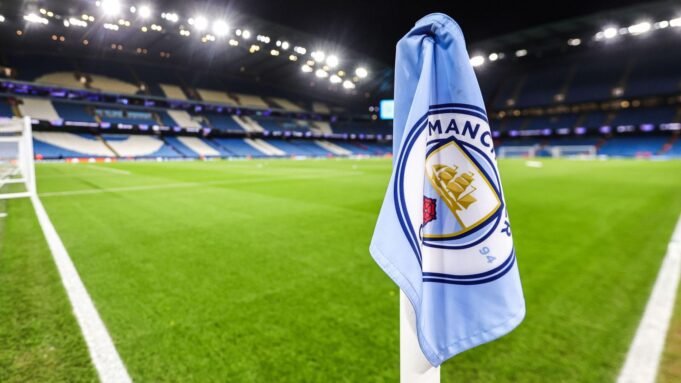 1779204280_Manchester-City-flag.jpg