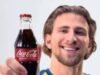 VÍDEO. “Tão estúpido, a Coca pagou por isso?”, “O maior problema é o nível dele”… Polêmica na Ucrânia e em torno do PSG após um anúncio da Copa do Mundo
