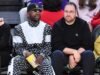 O campeão de boxe Floyd Mayweather Jr. acusa a consultora de negócios Jona Rechnitz de roubar US$ 175 milhões em dinheiro, joias e aviões