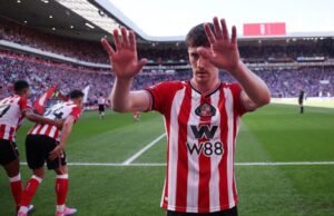 Sunderland garante vaga na Liga Europa com vitória por 2 a 1 sobre o Chelsea
