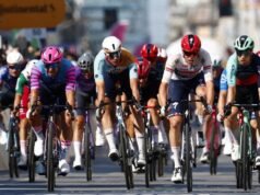 VÍDEO. Giro: durante um sprint final, um ciclista italiano atinge um adversário e faz com que ele caia fortemente, ele é excluído da corrida
