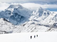 Dois sherpas e três alpinistas morreram no Everest em dez dias: o resultado dramático da temporada de 2026, apesar de um possível recorde de quase 900 subidas bem-sucedidas