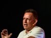 Ironicamente, Peter Thiel supostamente planeja trocar os EUA pela Argentina, gastando US$ 687 milhões