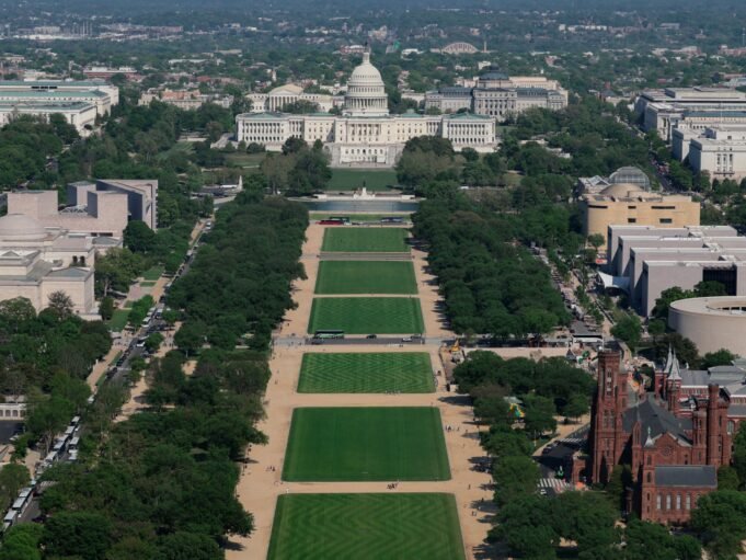 2026-04-16T223651Z_937484727_RC2KQKAPV1S5_RTRMADP_3_USA-CONGRESS-1779815428.jpg