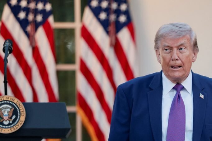 Últimos desenvolvimentos na guerra do Irã com os EUA: Trump ‘considera uma ação militar’ depois de chamar as propostas de Teerã de ‘lixo’