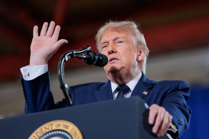 2026-05-22T210317Z_1749310653_RC2KELAYFBZR_RTRMADP_3_USA-TRUMP.JPG
