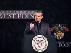 Hegseth discursa sobre ‘tropas acordadas’ e ‘politicamente correto’ no inflamado discurso de formatura em West Point