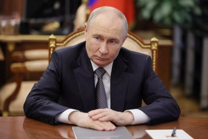 2026-05-26T101729Z_26678192_RC2XGLAM13BO_RTRMADP_3_UKRAINE-CRISIS-RUSSIA-ARMS.JPG
