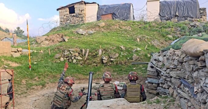 24army-carry-out-military-drill3.jpg