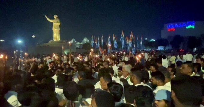 24neet-protest.jpg