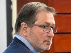 Homem de NJ pega prisão perpétua por matar irmão e sua família