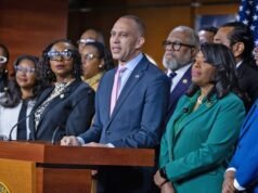 Os democratas alertam que um terço do Congressional Black Caucus poderá ser eliminado pelo redistritamento da guerra.