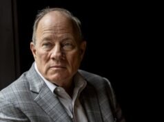 O ex-prefeito de Detroit Mike Duggan encerrou sua candidatura independente para governador de Michigan