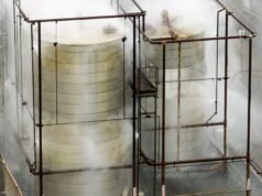 Uma potencial ruptura em um tanque de produtos químicos tóxicos na Califórnia poderia aliviar a pressão enquanto as autoridades lutam para conter a explosão