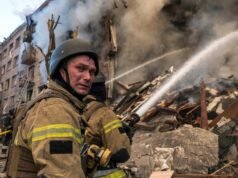 Rússia pressiona EUA e aliados ucranianos a fugir de Kiev, ameaça com ‘ataques sistemáticos’
