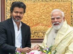O que Vijay está fazendo em Nova Delhi?