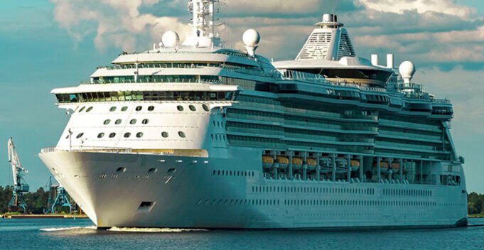 CRUCERO-FACE.jpg